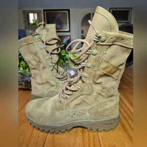 Belleville Flyweight C320 Combat Boot - Mens Size 4 (Womens 5.5)